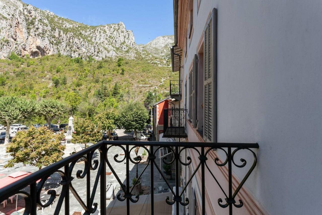 Sunny 1-Bed Apartment In Lovely Mountain Village La Brigue Exterior foto