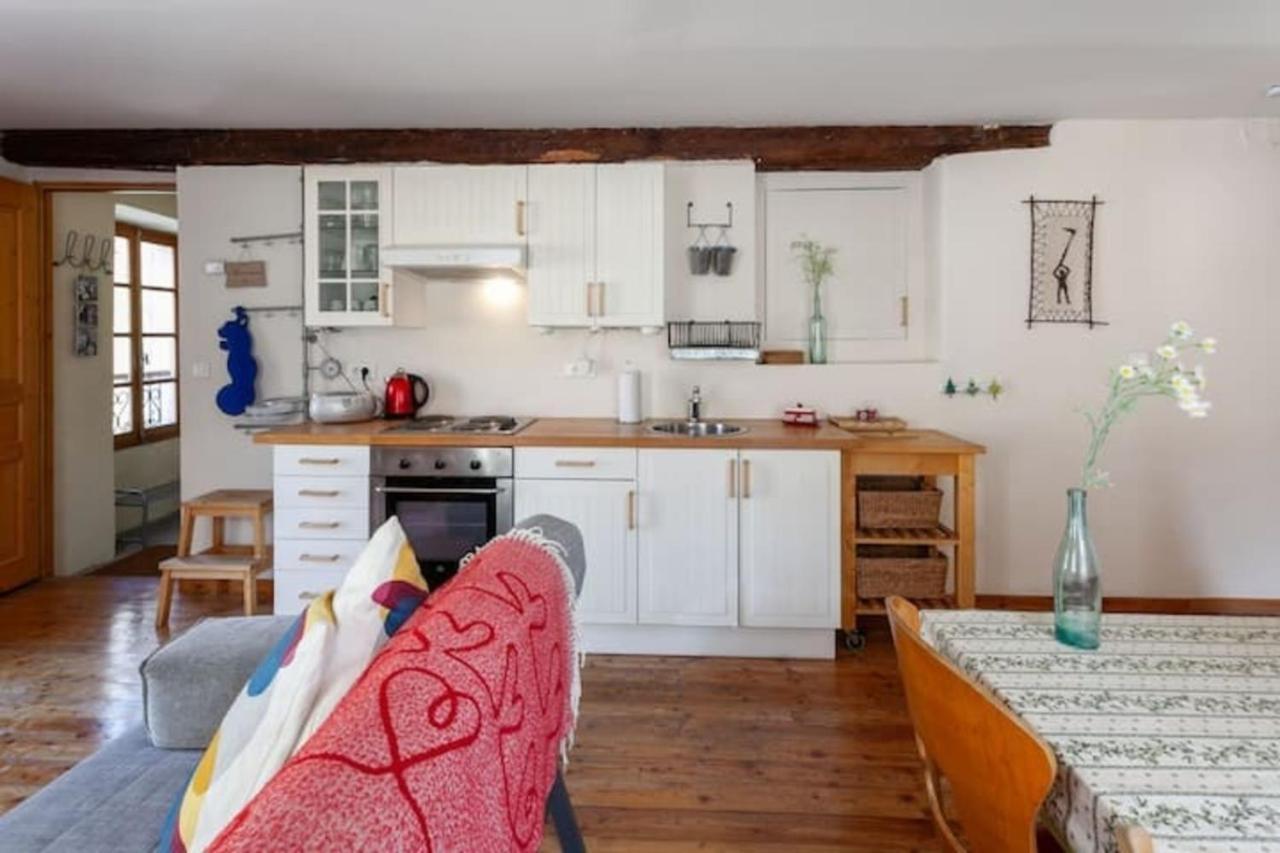 Sunny 1-Bed Apartment In Lovely Mountain Village La Brigue Exterior foto