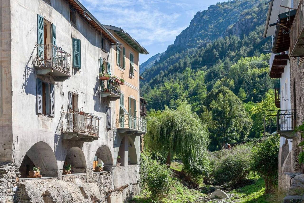 Sunny 1-Bed Apartment In Lovely Mountain Village La Brigue Exterior foto